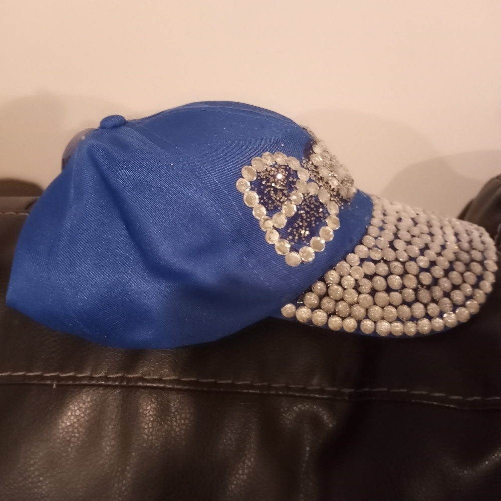 Baseball cap - Picture 2 of 2